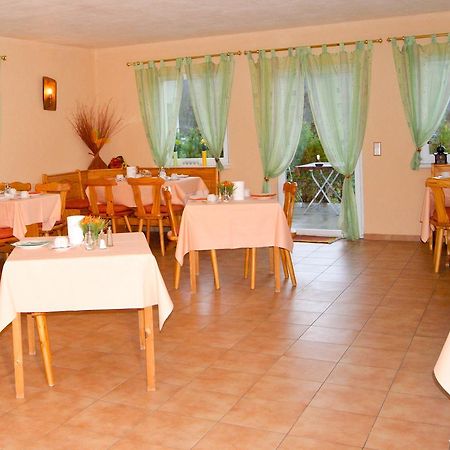 Hotel Schonunger Bucht Waigolshausen 외부 사진